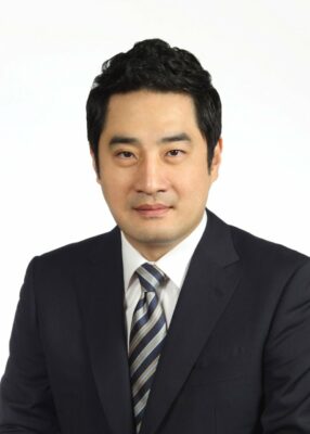 Kang Yong-suk (Hoverlab)
