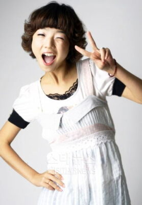 Ahn Young-mi (Celeb Five)