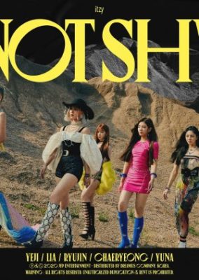 ITZY “Not Shy” BEHIND