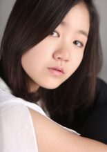 Jin-Ji-Hee-01