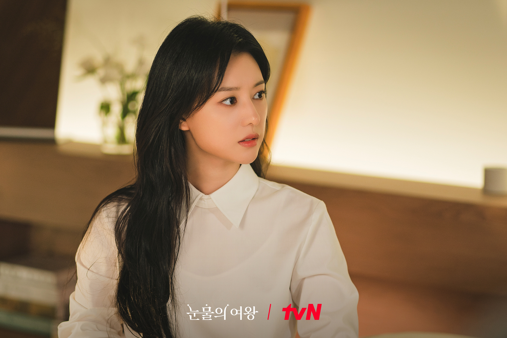 Kim Soo Hyun And Kim Ji Won Get Flustered Over Having To Share A Bed In “Queen Of Tears”