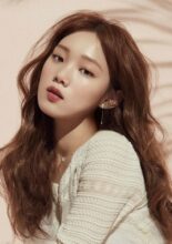 Lee-Sung-Kyung-04