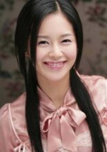 Lee-Young-Ah-01