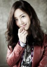 Moon-Chae-Won-02