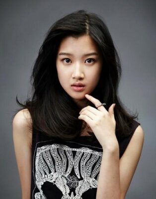 Moon Ga Young