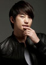 Park-Shi-Hoo-02