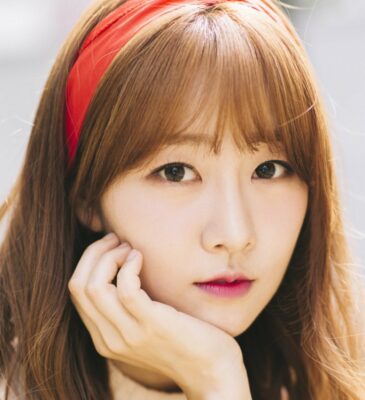 Kim Yu-jeong (Laboum)