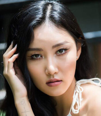 Hwasa (Mamamoo)