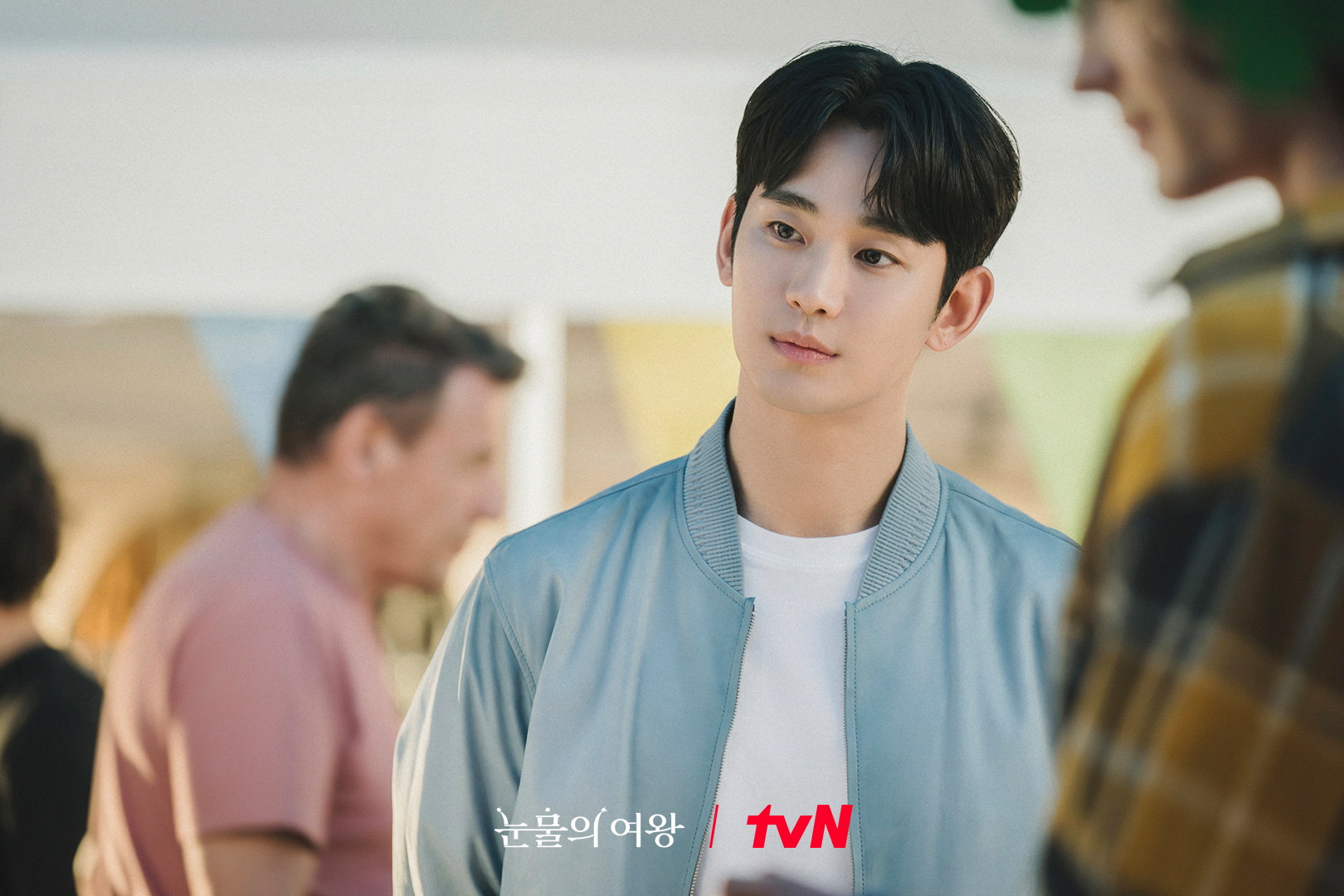 Kim Soo Hyun Dishes On Working With Kim Ji Won In Upcoming Drama “Queen Of Tears”