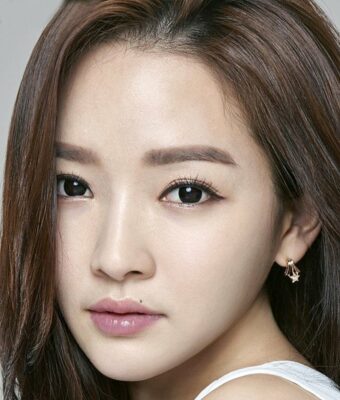 Yoon Song Ah