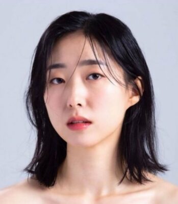 Ha Shi Yeon